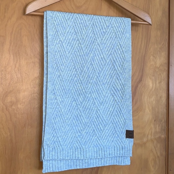 C.C Accessories - NWT C.C Green/Blue Diamond Weave Soft Scarf